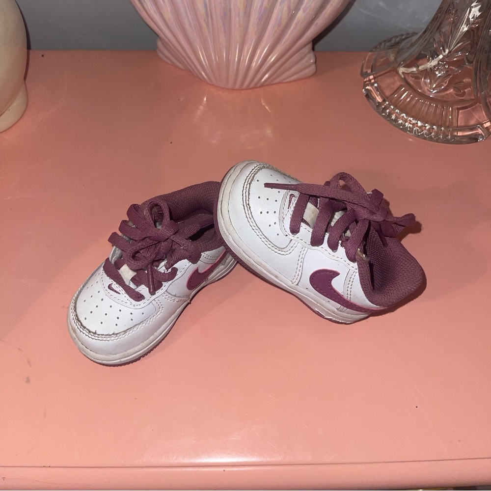 Infant Nike shoes size 3c